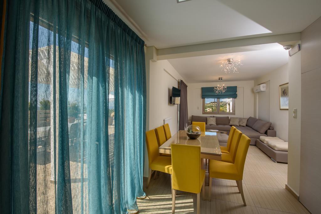 Golden Sky Villa Камиларион Екстериор снимка